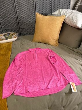 Pennant Pullover Shirt